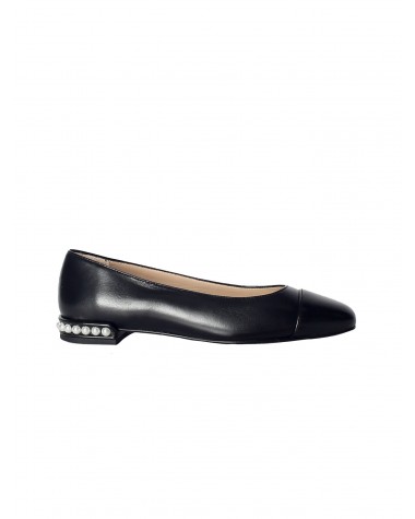 FLATS-STUART WEITZMAN