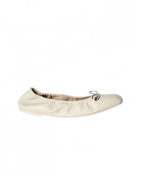 FLATS-STUART WEITZMAN