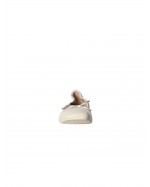 FLATS-STUART WEITZMAN