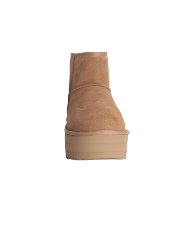 BOOTS-UGG