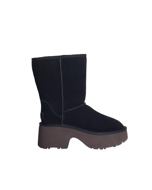 BOOTS-UGG