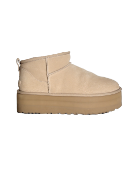 BOOTS-UGG