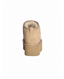 BOOTS-UGG