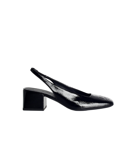 PUMPS-COURREGES