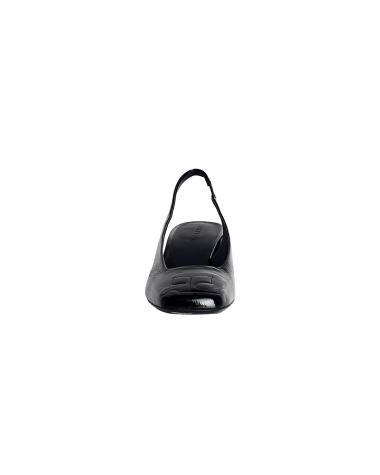 PUMPS-COURREGES