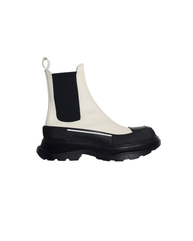BOOTS-MCQUEEN